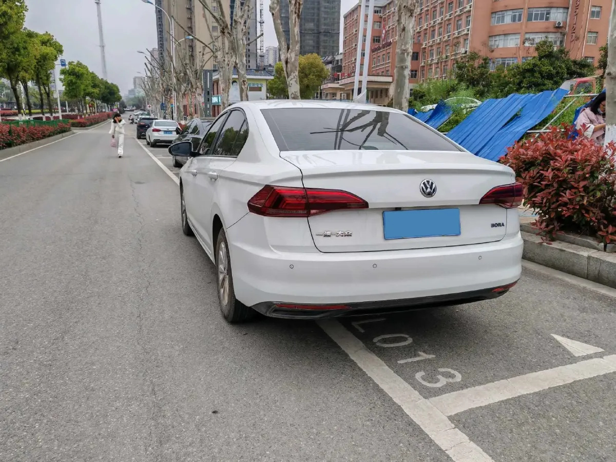 2019 Bestune T77 1.2T 143HP L4 7DCT,autocango,china used car exporter,china ev exporter,chinese used car exporter,chinese used ev exporter