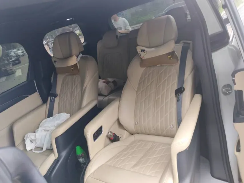 2022 Buick GL8 2.0T 237HP L4 9AT,autocango,china used car exporter,china ev exporter,chinese used car exporter,chinese used ev exporter