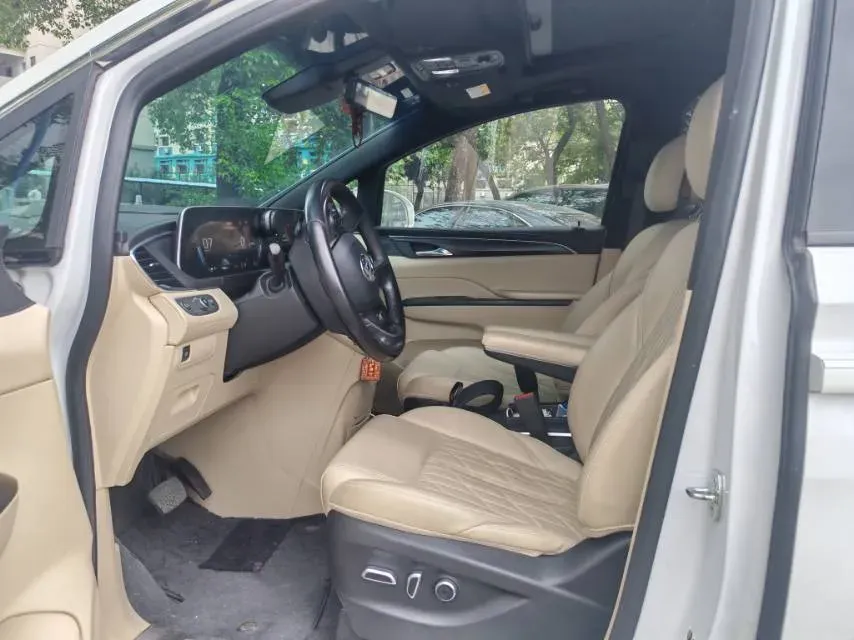 2022 Buick GL8 2.0T 237HP L4 9AT,autocango,china used car exporter,china ev exporter,chinese used car exporter,chinese used ev exporter