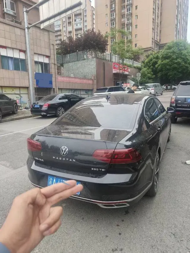 2023 Volkswagen Magotan 2.0T 186HP L4 7DCT,autocango,china used car exporter,china ev exporter,chinese used car exporter,chinese used ev exporter