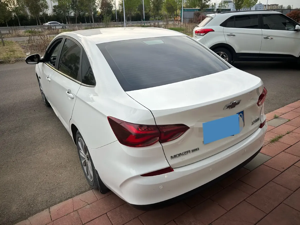 2021 Chevrolet Monza 1.5L 113HP L4 6AT,autocango,china used car exporter,china ev exporter,chinese used car exporter,chinese used ev exporter