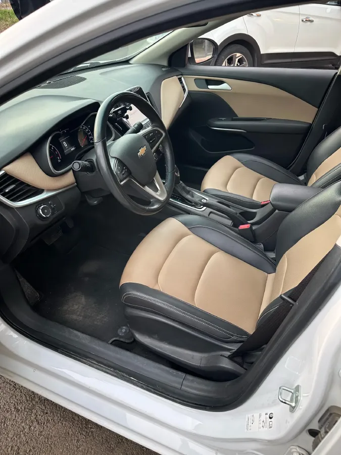 2021 Chevrolet Monza 1.5L 113HP L4 6AT,autocango,china used car exporter,china ev exporter,chinese used car exporter,chinese used ev exporter