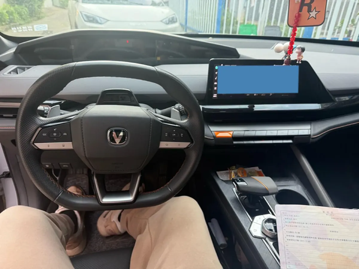 2022 ChangAn UNI-V 1.5T 188HP L4 7DCT,autocango,china used car exporter,china ev exporter,chinese used car exporter,chinese used ev exporter