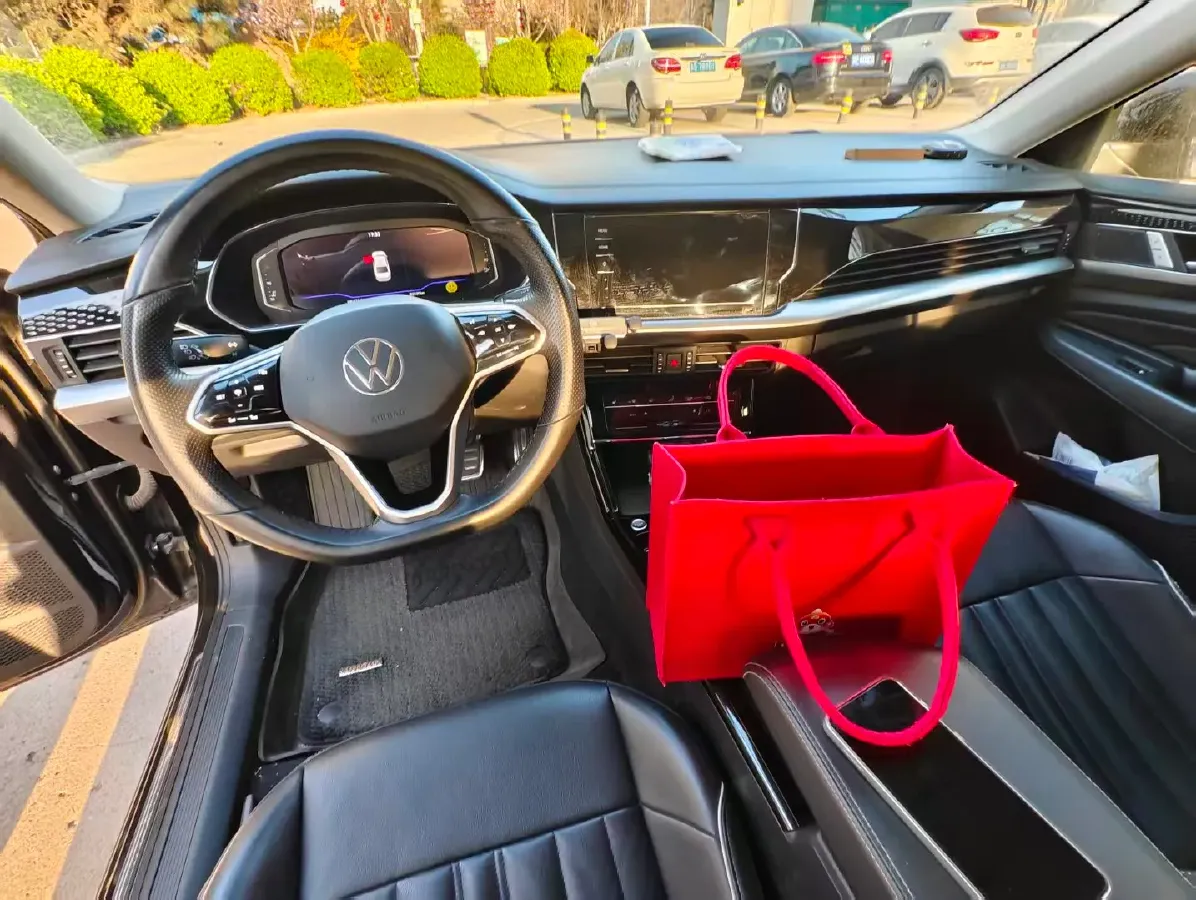 2023 Volkswagen Passat 2.0T 186HP L4 7DCT,autocango,china used car exporter,china ev exporter,chinese used car exporter,chinese used ev exporter