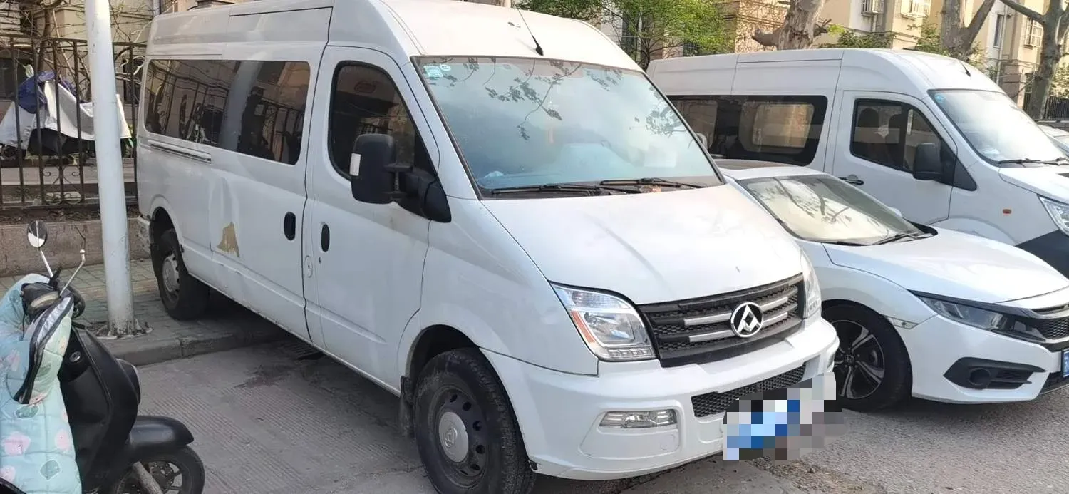 2019 MAXUS XinTu V80 2.0T 139HP L4 6MT,autocango,china used car exporter,china ev exporter,chinese used car exporter,chinese used ev exporter