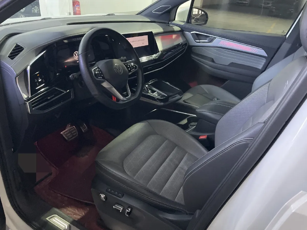 2021 Volkswagen Talagon 2.0T 220HP L4 7DCT,autocango,china used car exporter,china ev exporter,chinese used car exporter,chinese used ev exporter