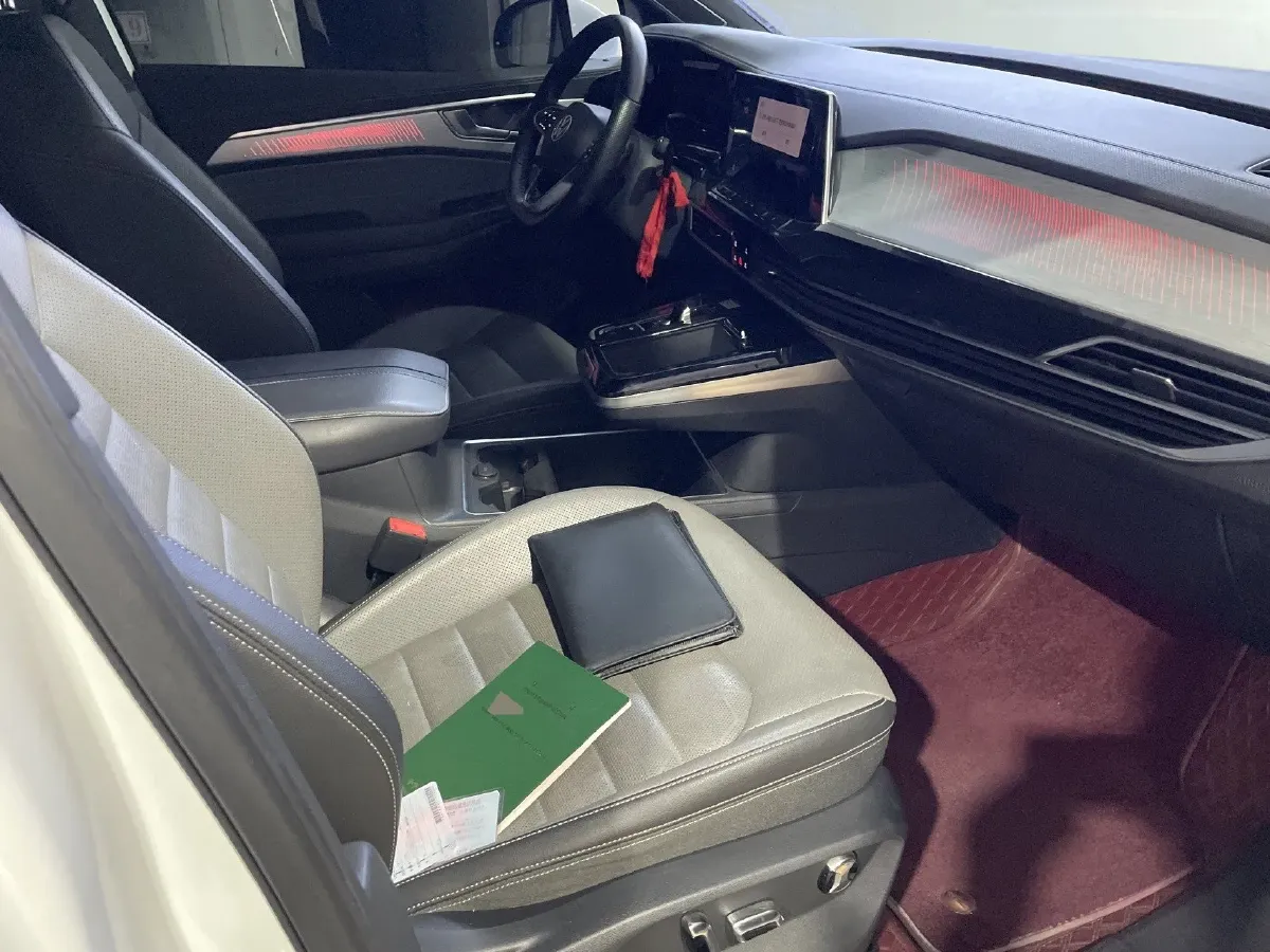 2021 Volkswagen Talagon 2.0T 220HP L4 7DCT,autocango,china used car exporter,china ev exporter,chinese used car exporter,chinese used ev exporter