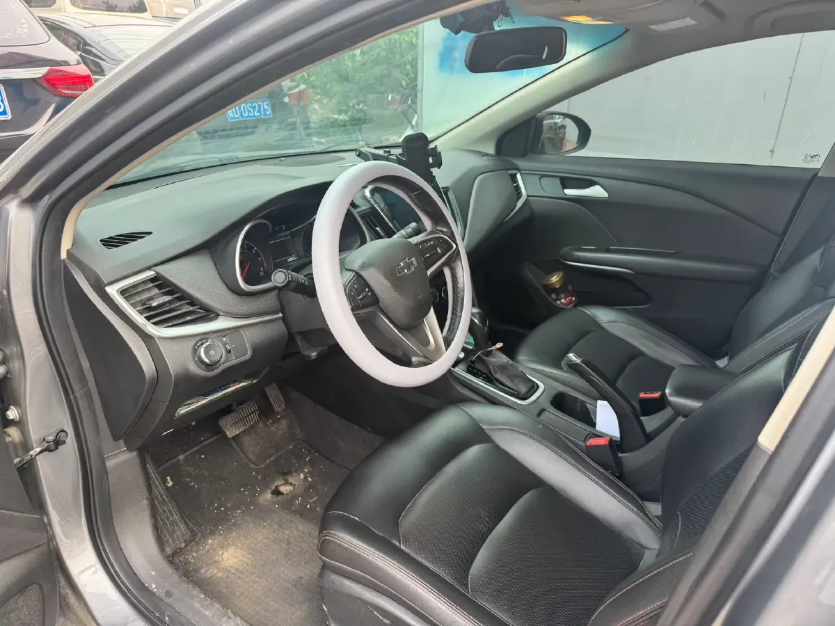 2020 Chevrolet Monza 1.0T 125HP L3 6DCT,autocango,china used car exporter,china ev exporter,chinese used car exporter,chinese used ev exporter