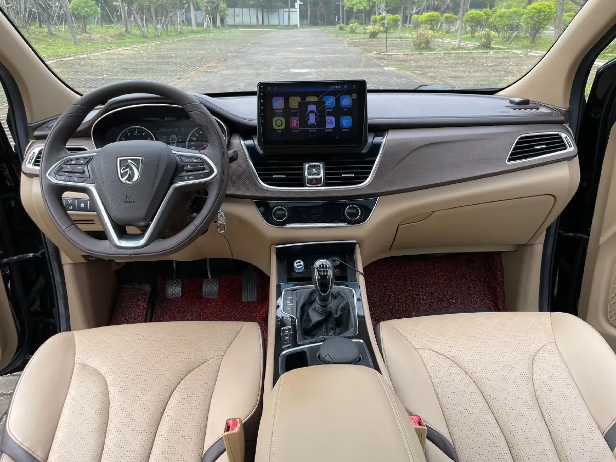 2017 BaoJun 730 1.5T 150HP L4 6MT,autocango,china used car exporter,china ev exporter,chinese used car exporter,chinese used ev exporter