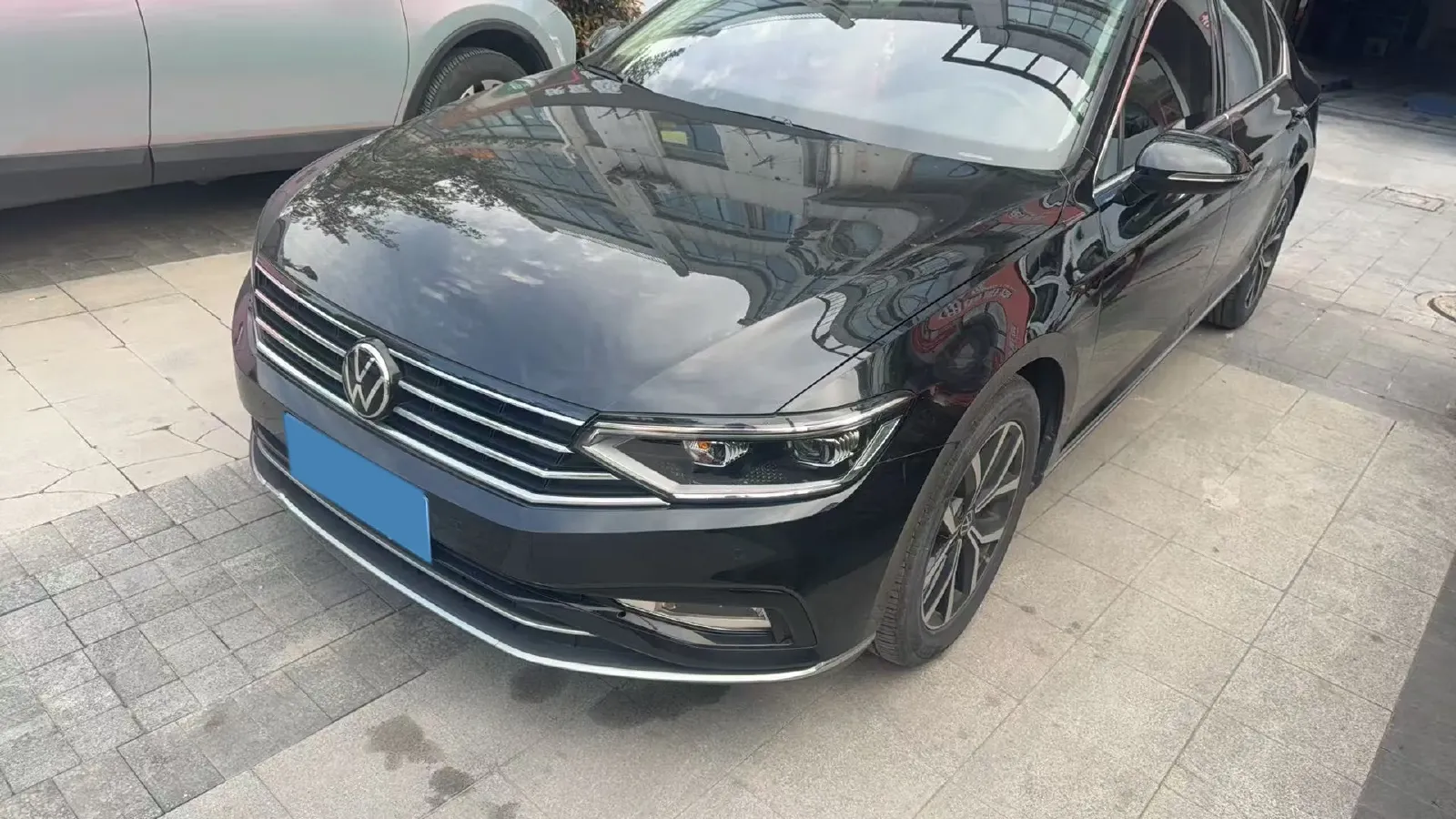 2020 Volkswagen Magotan 2.0T 186HP L4 7DCT,autocango,china used car exporter,china ev exporter,chinese used car exporter,chinese used ev exporter