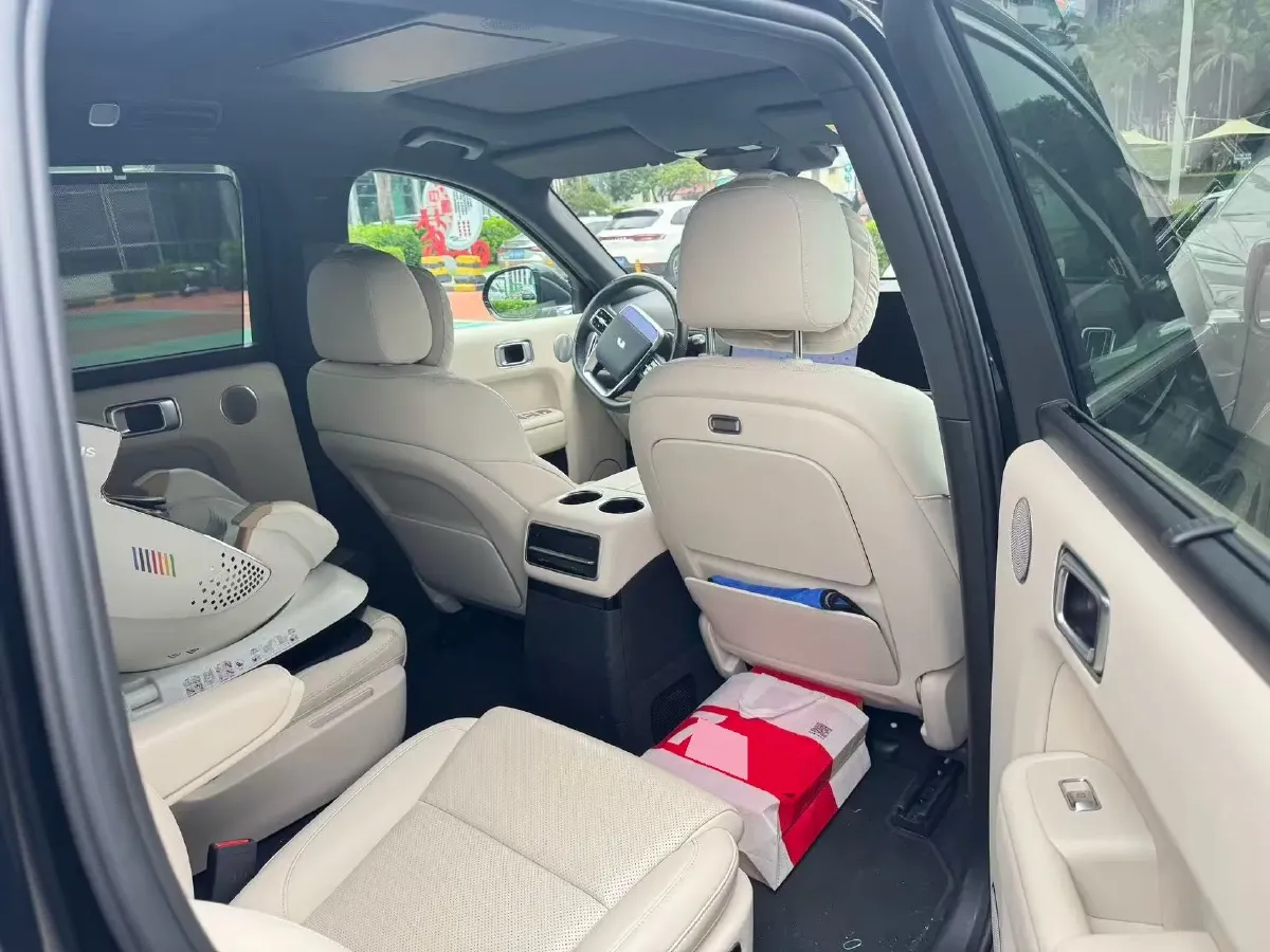 2022 Li L9 Range Extended 154HP REEV 42.6KWH,autocango,china used car exporter,china ev exporter,chinese used car exporter,chinese used ev exporter