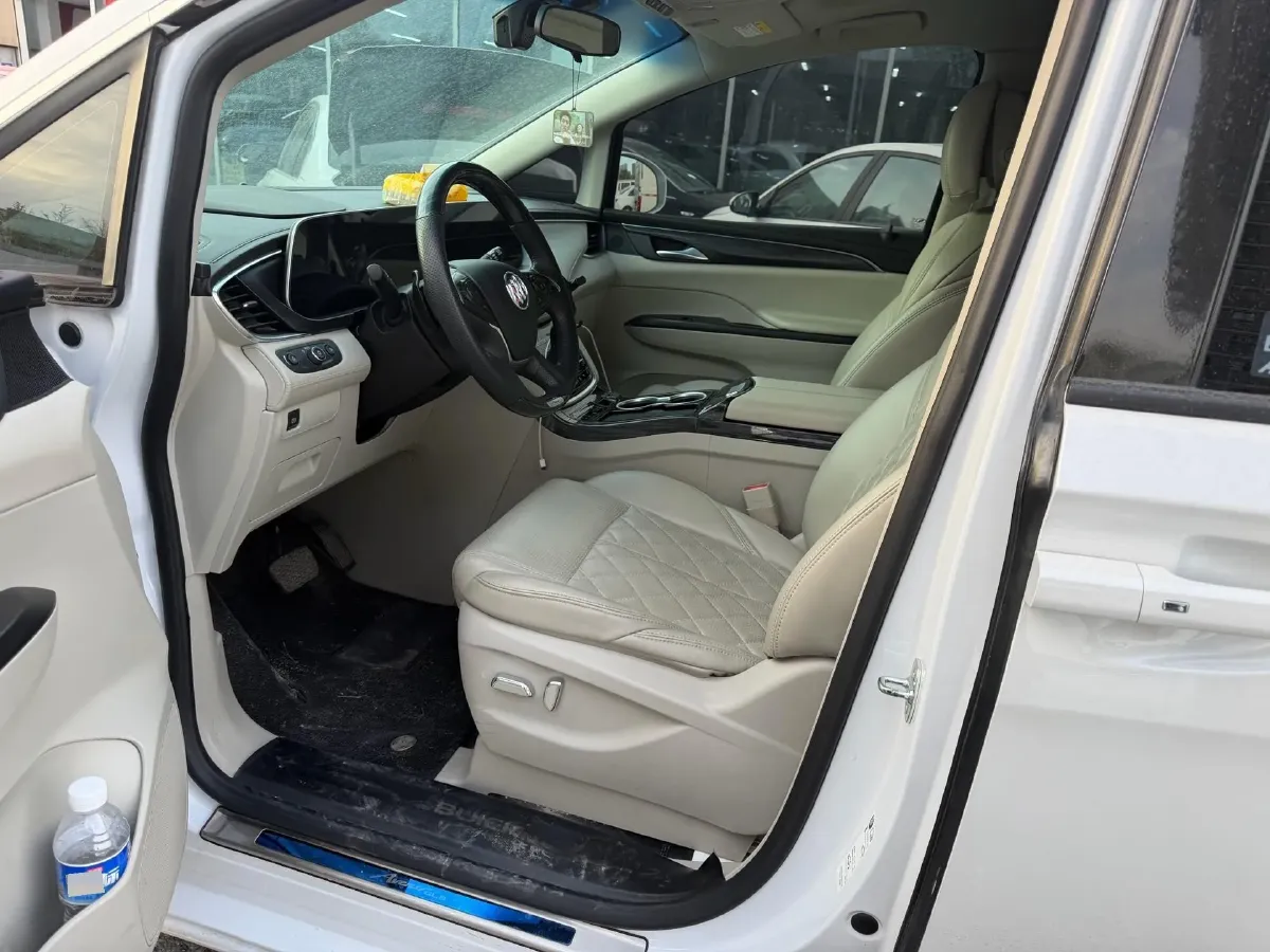 2023 Buick GL8 2.0T 237HP L4 9AT,autocango,china used car exporter,china ev exporter,chinese used car exporter,chinese used ev exporter