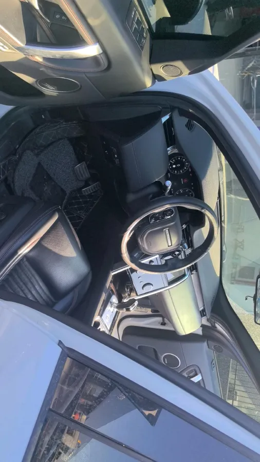 2020 Land Rover Discovery Sport 2.0T 249HP L4 9AT,autocango,china used car exporter,china ev exporter,chinese used car exporter,chinese used ev exporter