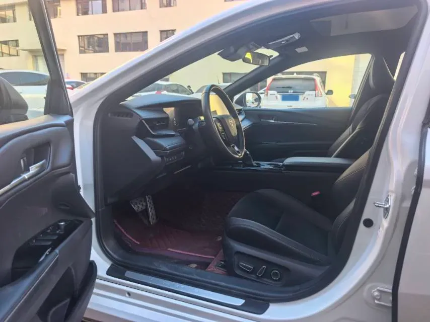 2024 Toyota Camry 2.0L 152HP L4 E-CVT Hybrid,autocango,china used car exporter,china ev exporter,chinese used car exporter,chinese used ev exporter