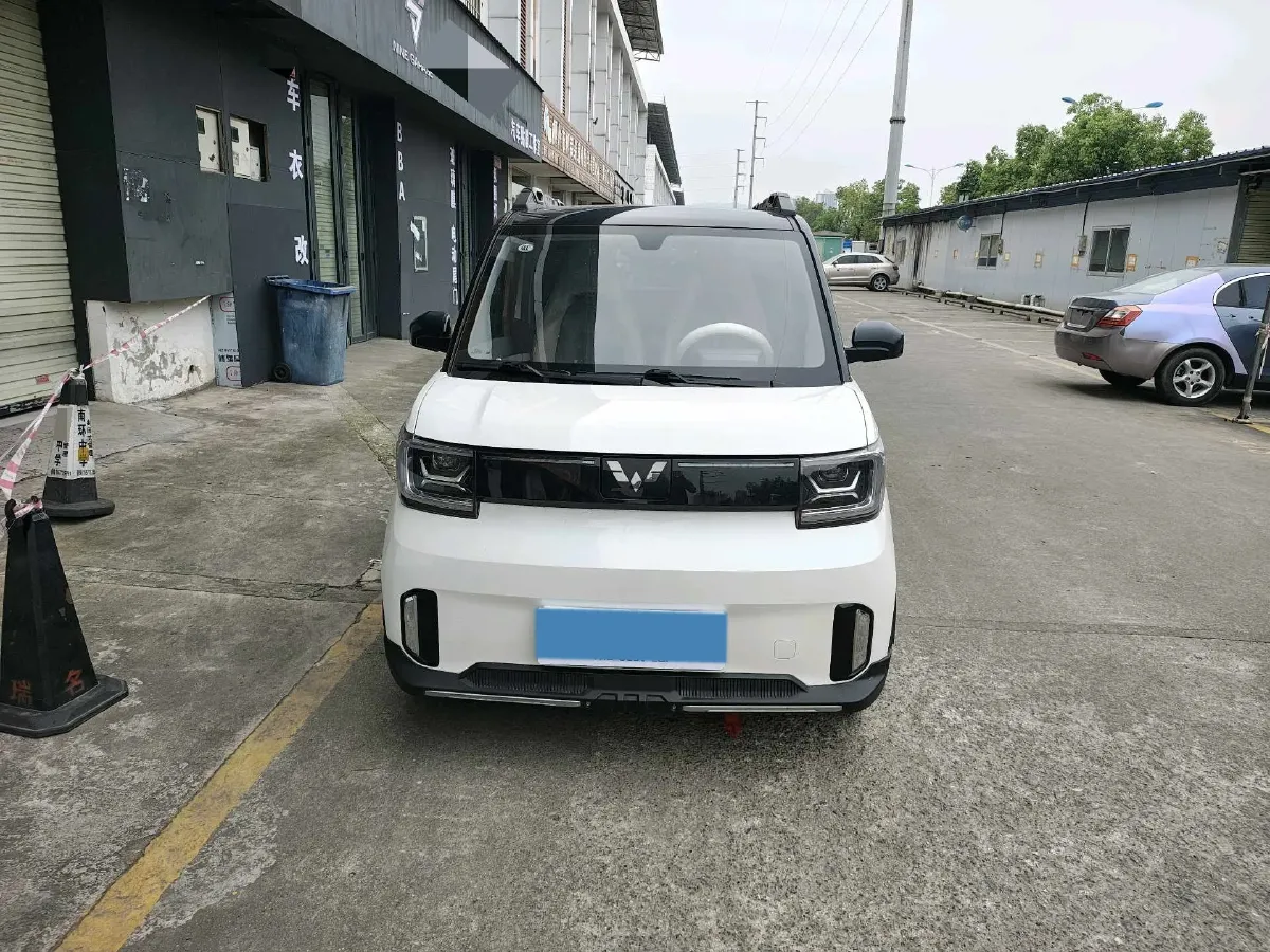 2022 WuLing HongGuang MINI EV BEV 26.5KWH,autocango,china used car exporter,china ev exporter,chinese used car exporter,chinese used ev exporter