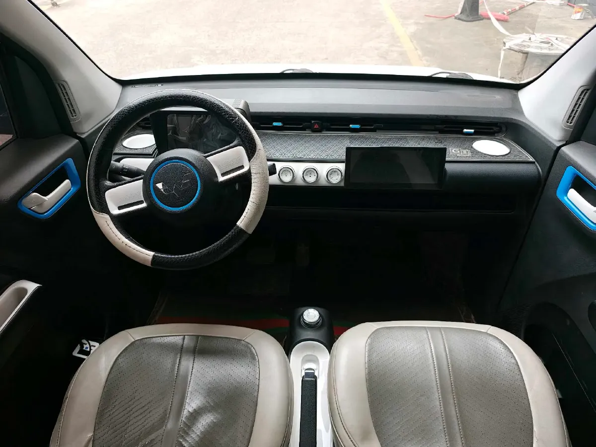 2022 WuLing HongGuang MINI EV BEV 26.5KWH,autocango,china used car exporter,china ev exporter,chinese used car exporter,chinese used ev exporter