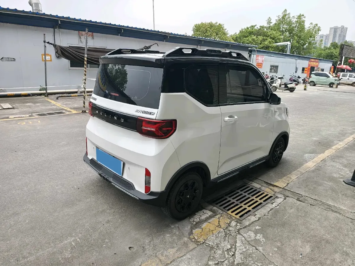 2022 WuLing HongGuang MINI EV BEV 26.5KWH,autocango,china used car exporter,china ev exporter,chinese used car exporter,chinese used ev exporter