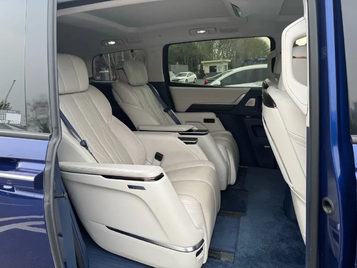 2023 Buick Century 2.0T 237HP L4 9AT,autocango,china used car exporter,china ev exporter,chinese used car exporter,chinese used ev exporter