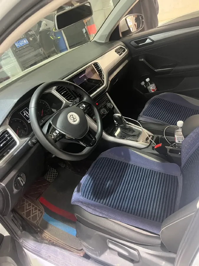 2022 Volkswagen T-Roc 1.4T 150HP L4 7DCT,autocango,china used car exporter,china ev exporter,chinese used car exporter,chinese used ev exporter