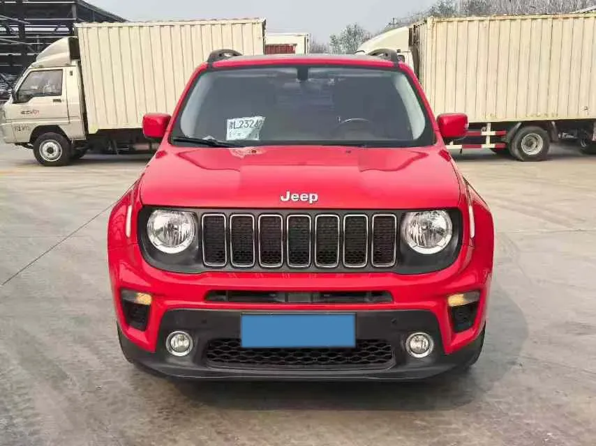 2019 Jeep Renegade 1.3T 173HP L4 7DCT,autocango,china used car exporter,china ev exporter,chinese used car exporter,chinese used ev exporter
