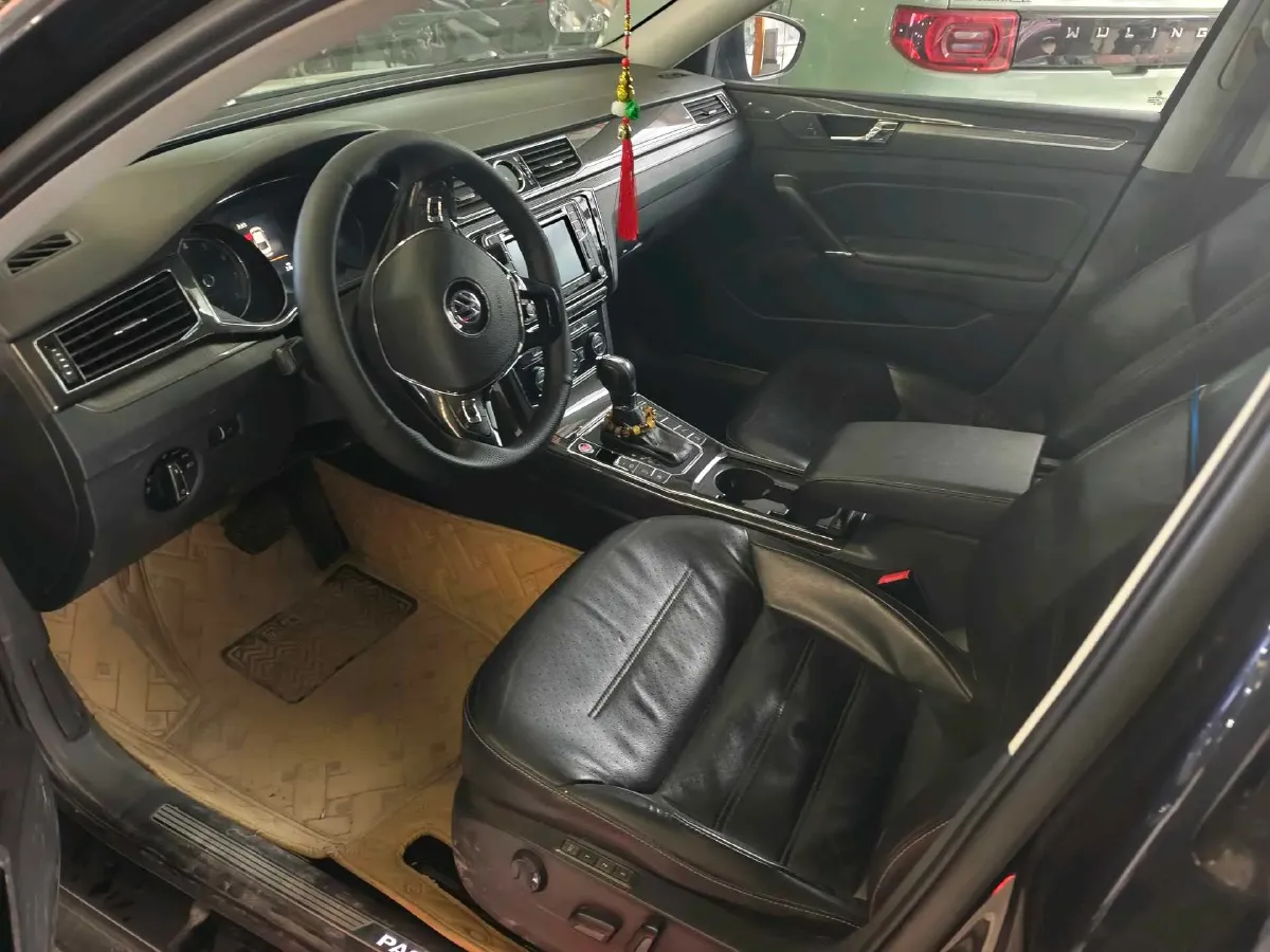 2016 Volkswagen Passat 1.8T 180HP L4 7DCT,autocango,china used car exporter,china ev exporter,chinese used car exporter,chinese used ev exporter