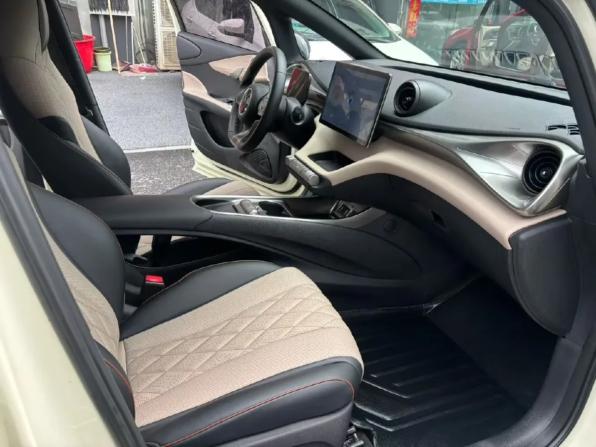 2021 Ford Escort 1.5L 122HP L3 6AT,autocango,china used car exporter,china ev exporter,chinese used car exporter,chinese used ev exporter