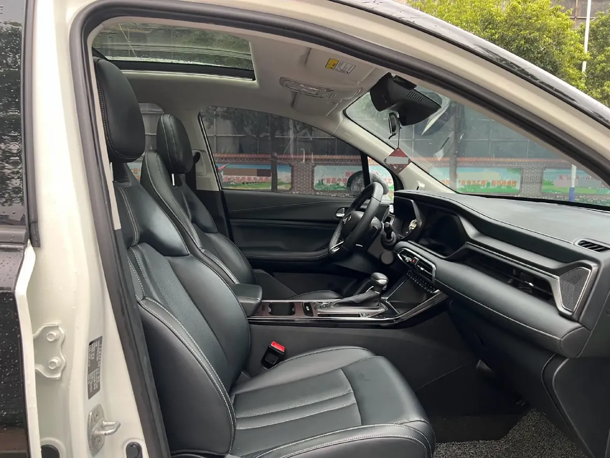 2022 GAC Trumpchi GS4 1.5T 169HP L4 6AT,autocango,china used car exporter,china ev exporter,chinese used car exporter,chinese used ev exporter