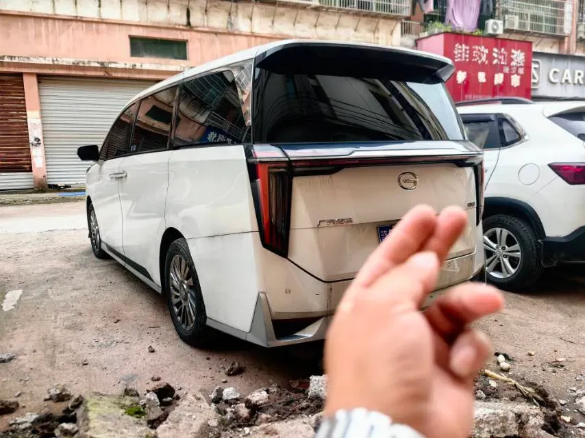 2023 GAC Trumpchi M8 2.0T 252HP L4 8AT,autocango,china used car exporter,china ev exporter,chinese used car exporter,chinese used ev exporter