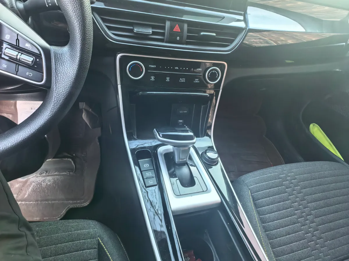 2023 Kia Seltos 1.5L 115HP L4 CVT,autocango,china used car exporter,china ev exporter,chinese used car exporter,chinese used ev exporter