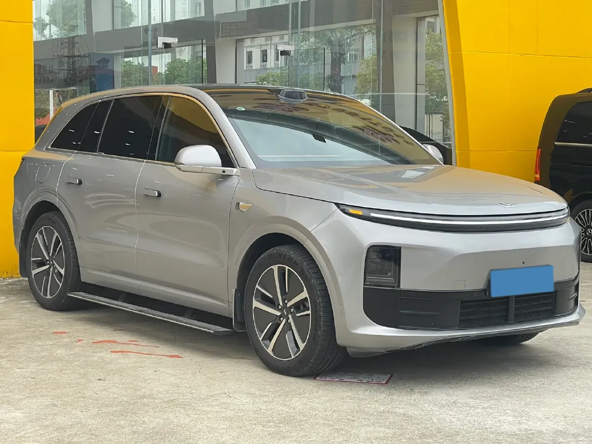 2025 Li L6 Range Extended 154HP L4 REEV,autocango,china used car exporter,china ev exporter,chinese used car exporter,chinese used ev exporter