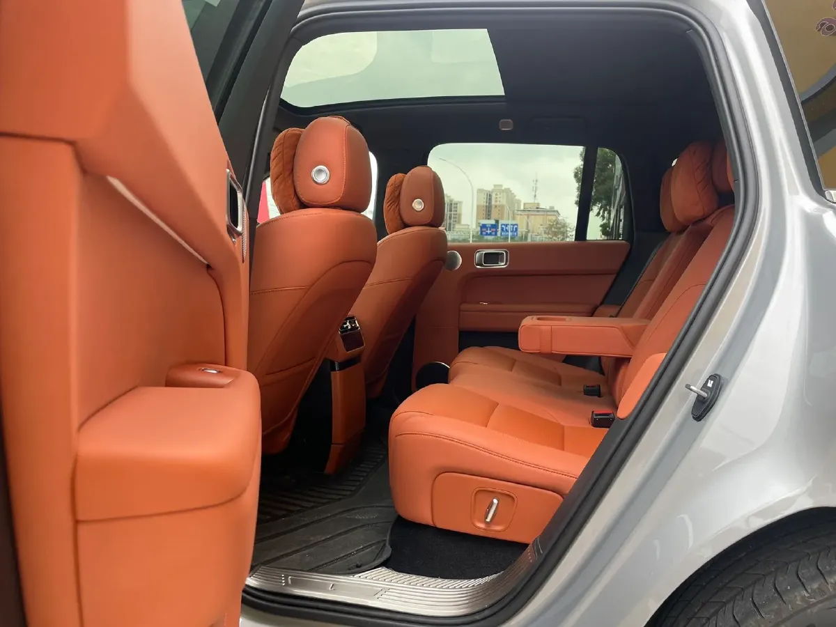 2025 Li L6 Range Extended 154HP L4 REEV,autocango,china used car exporter,china ev exporter,chinese used car exporter,chinese used ev exporter