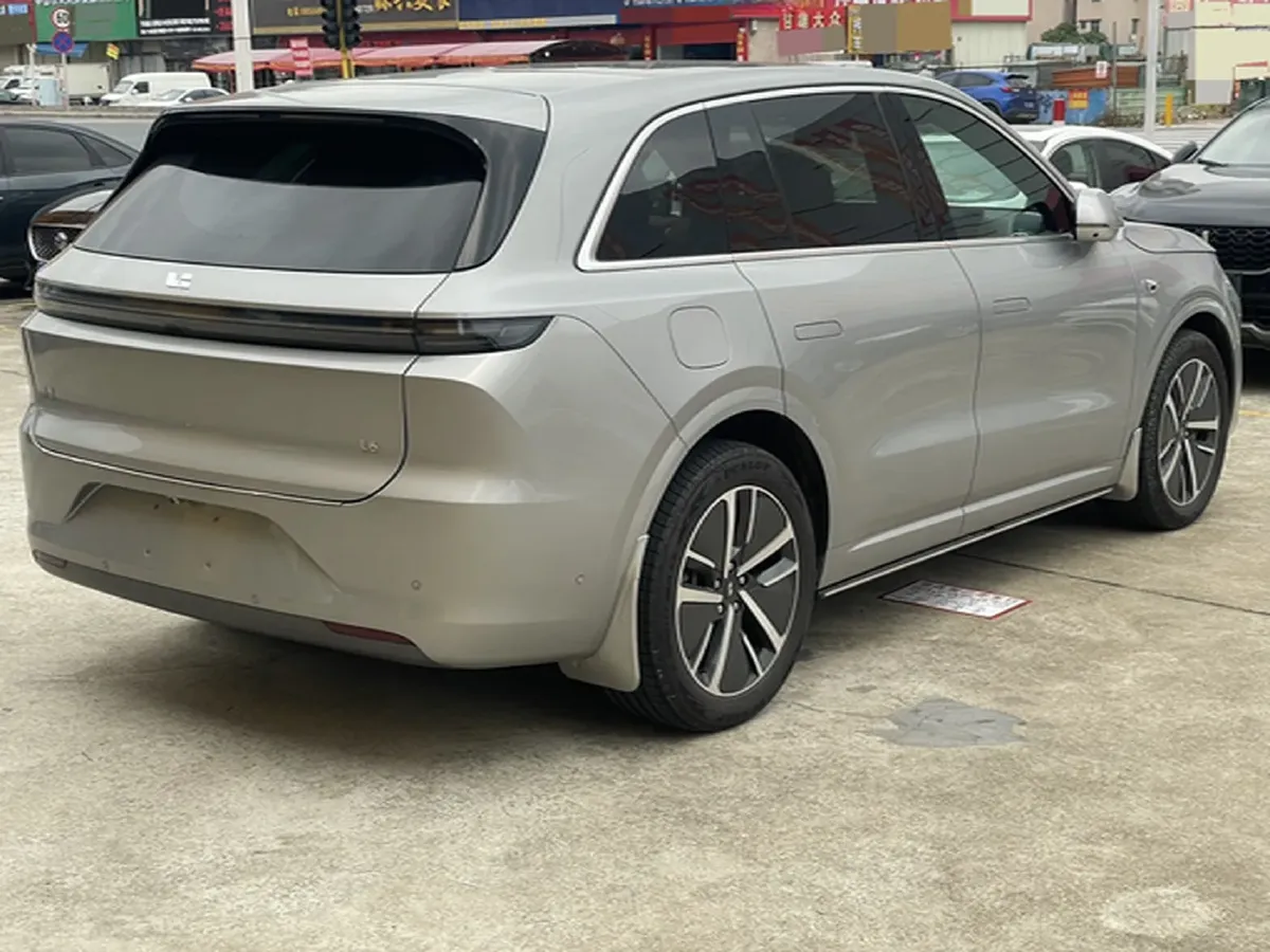 2025 Li L6 Range Extended 154HP L4 REEV,autocango,china used car exporter,china ev exporter,chinese used car exporter,chinese used ev exporter