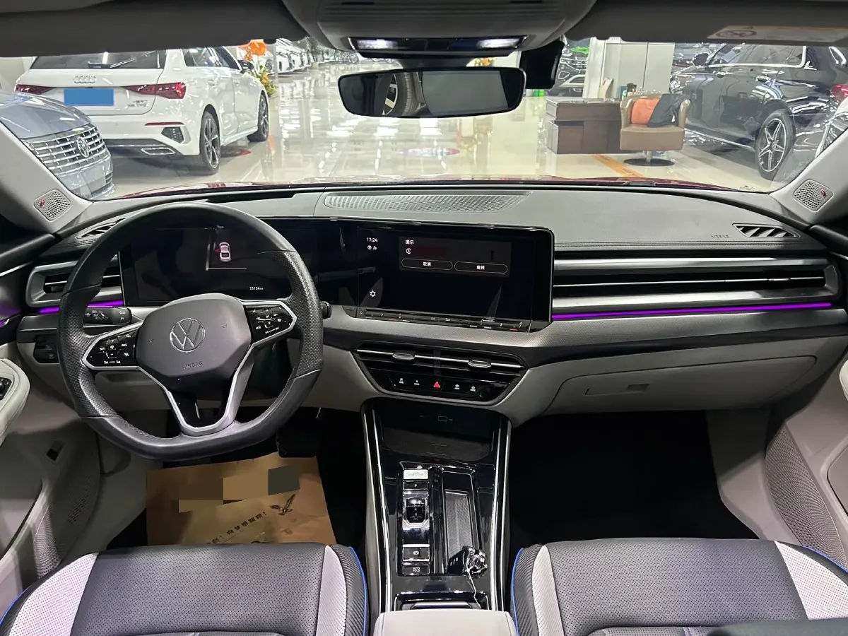 2022 Skoda Superb 2.0T 186HP L4 7DCT,autocango,china used car exporter,china ev exporter,chinese used car exporter,chinese used ev exporter