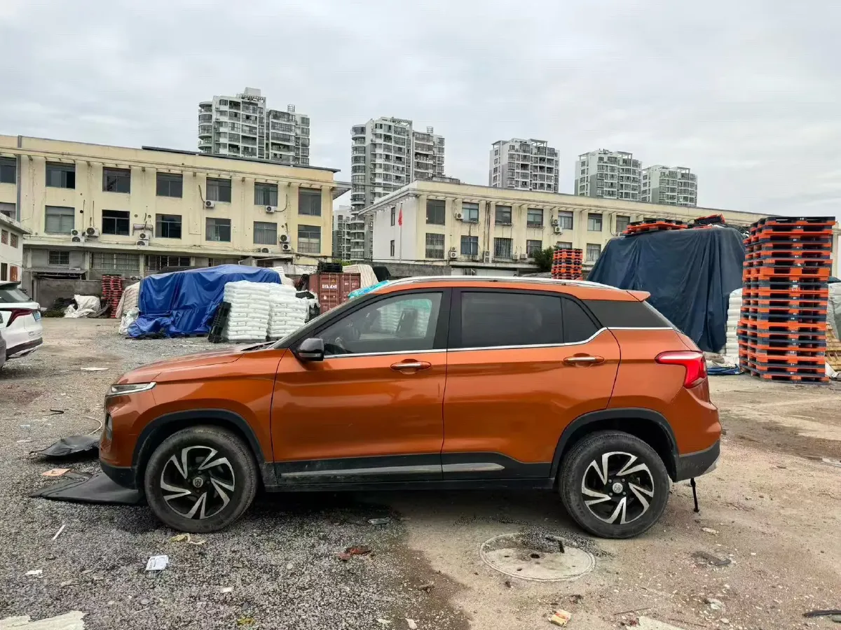 2017 HaiMa S5 Young Edition 1.6L 122HP L4 5MT,autocango,china used car exporter,china ev exporter,chinese used car exporter,chinese used ev exporter