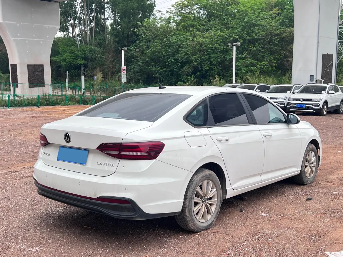 2023 Volkswagen Lavida 1.5L 110HP L4 6AT,autocango,china used car exporter,china ev exporter,chinese used car exporter,chinese used ev exporter