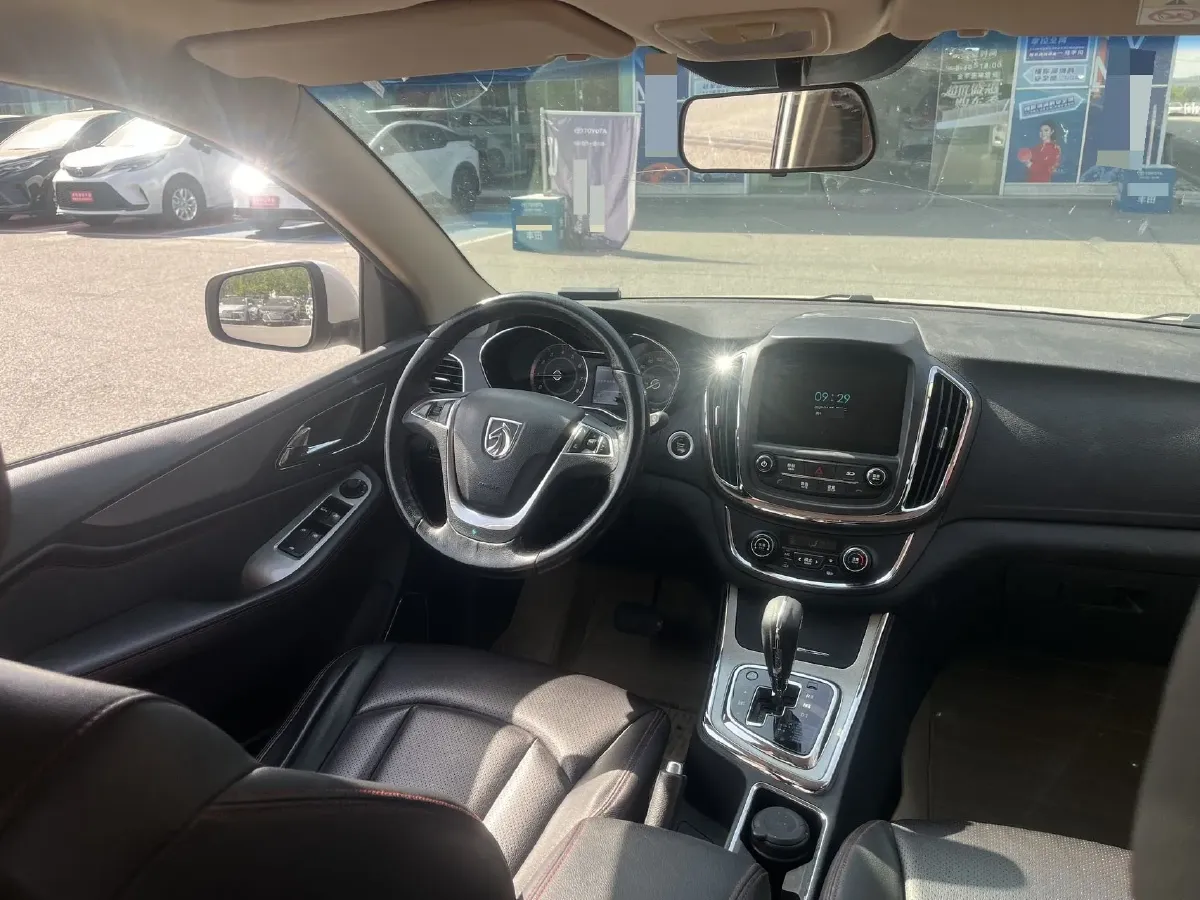 2016 BaoJun 560 1.5T 150HP L4 6MT,autocango,china used car exporter,china ev exporter,chinese used car exporter,chinese used ev exporter