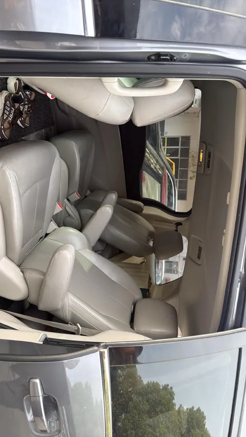 2021 Buick GL8 2.0T 237HP L4 9AT,autocango,china used car exporter,china ev exporter,chinese used car exporter,chinese used ev exporter