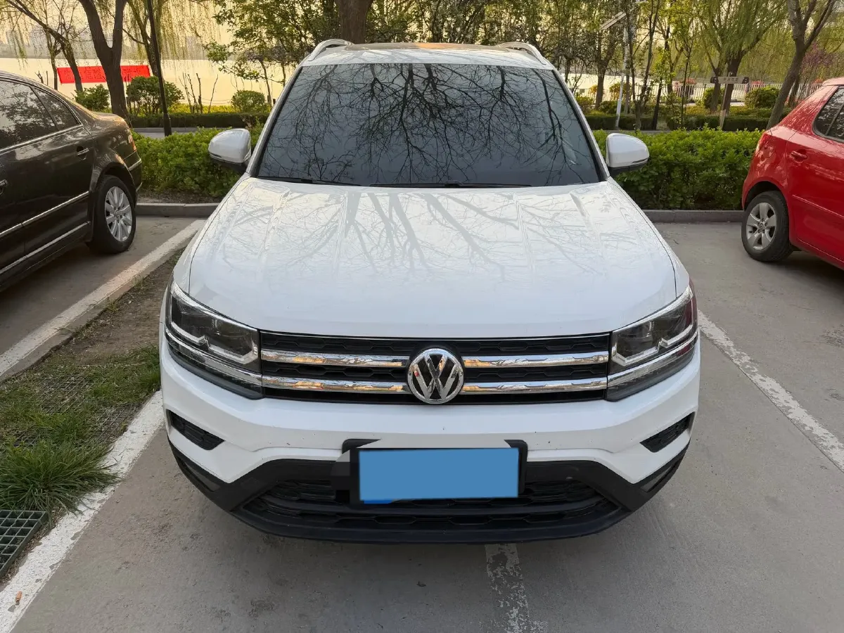 2019 MINI MINI 1.5T 102HP L3 7DCT,autocango,china used car exporter,china ev exporter,chinese used car exporter,chinese used ev exporter