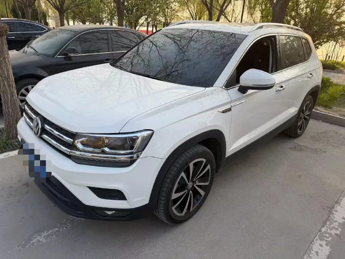 2019 MINI MINI 1.5T 102HP L3 7DCT,autocango,china used car exporter,china ev exporter,chinese used car exporter,chinese used ev exporter