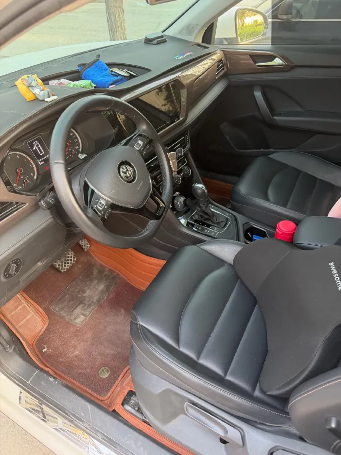 2019 MINI MINI 1.5T 102HP L3 7DCT,autocango,china used car exporter,china ev exporter,chinese used car exporter,chinese used ev exporter