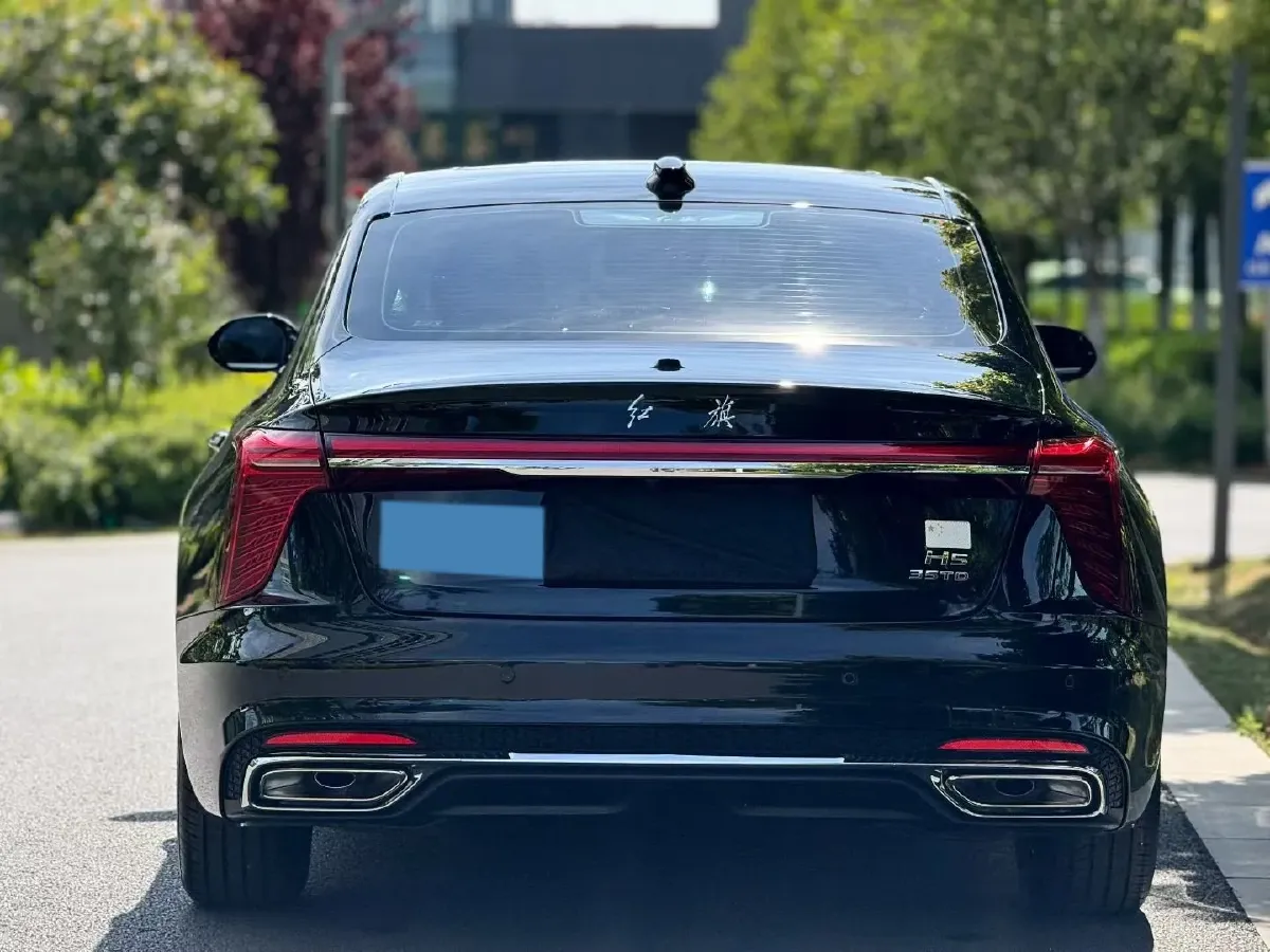 2023 HongQi H5 1.5T 169HP L4 7DCT,autocango,china used car exporter,china ev exporter,chinese used car exporter,chinese used ev exporter