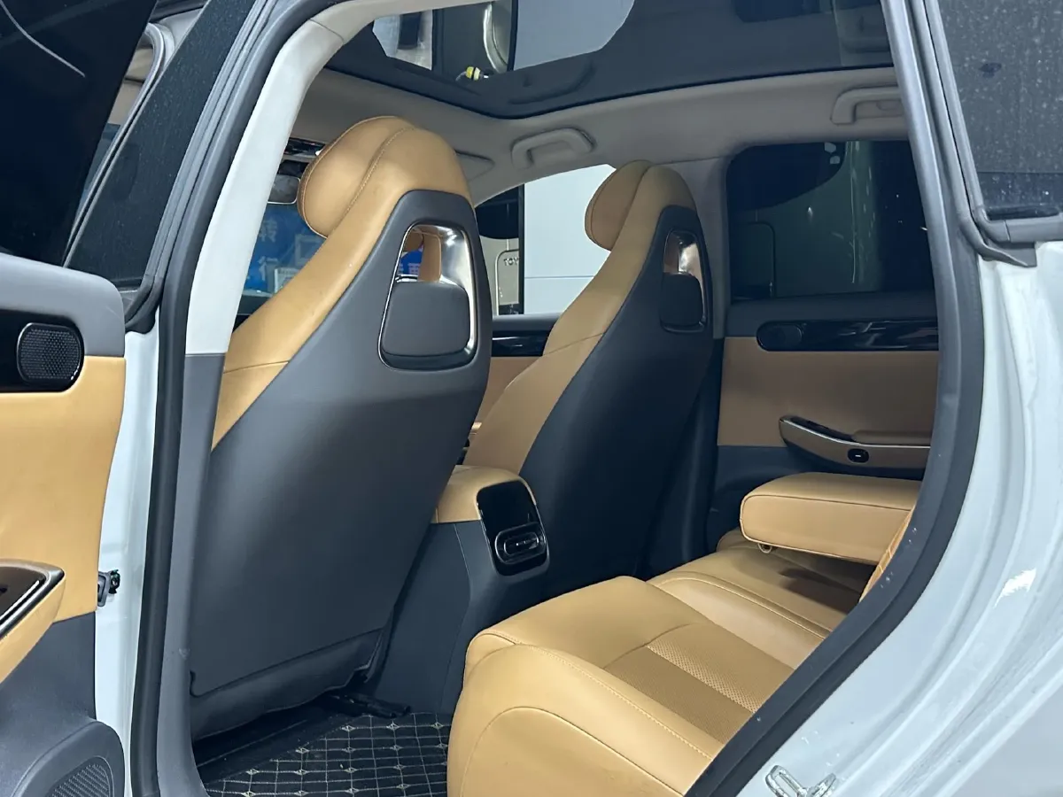 2023 Leapmotor C01 BEV 62.8KWH,autocango,china used car exporter,china ev exporter,chinese used car exporter,chinese used ev exporter