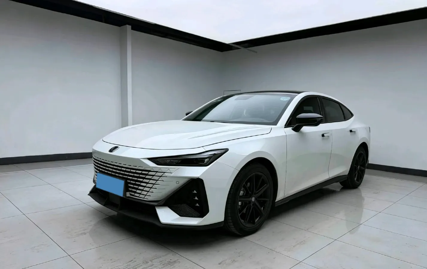 2022 ChangAn UNI-V 1.5T 188HP L4 7DCT,autocango,china used car exporter,china ev exporter,chinese used car exporter,chinese used ev exporter
