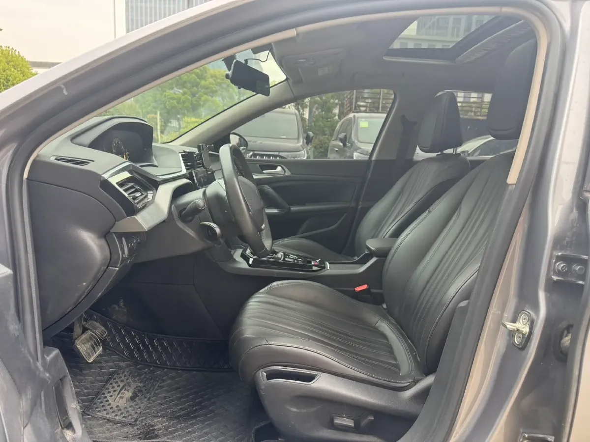 2022 Peugeot 408 1.6T 170HP L4 6AT,autocango,china used car exporter,china ev exporter,chinese used car exporter,chinese used ev exporter