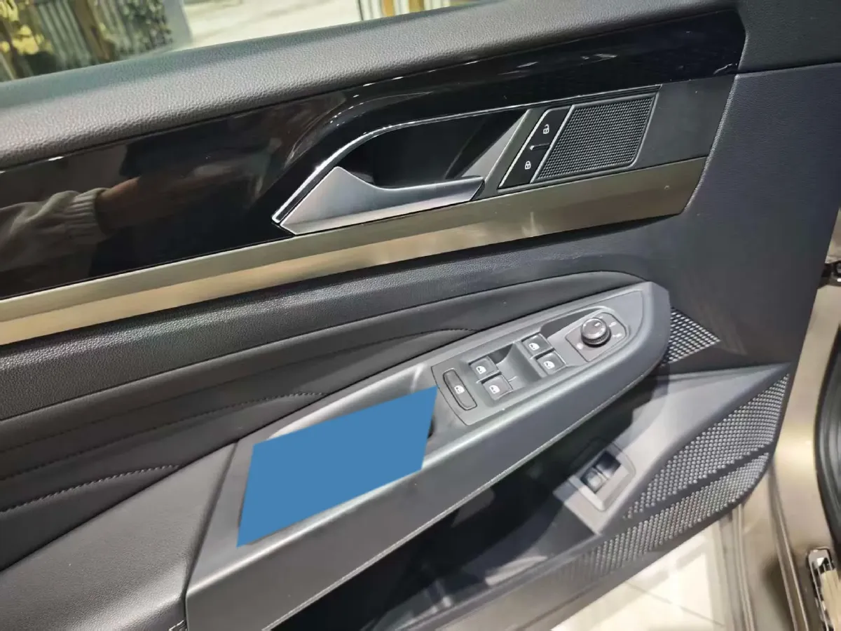 2019 Skoda Kodiak 2.0T 186HP L4 7DCT,autocango,china used car exporter,china ev exporter,chinese used car exporter,chinese used ev exporter