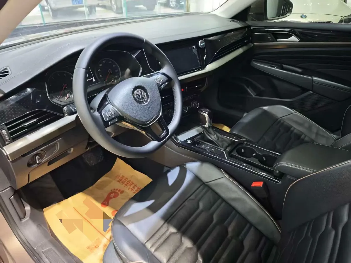 2019 Skoda Kodiak 2.0T 186HP L4 7DCT,autocango,china used car exporter,china ev exporter,chinese used car exporter,chinese used ev exporter