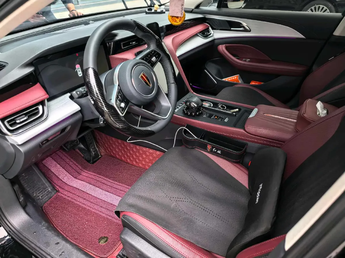 2024 HongQi H5 2.0T 224HP L4 8AT,autocango,china used car exporter,china ev exporter,chinese used car exporter,chinese used ev exporter