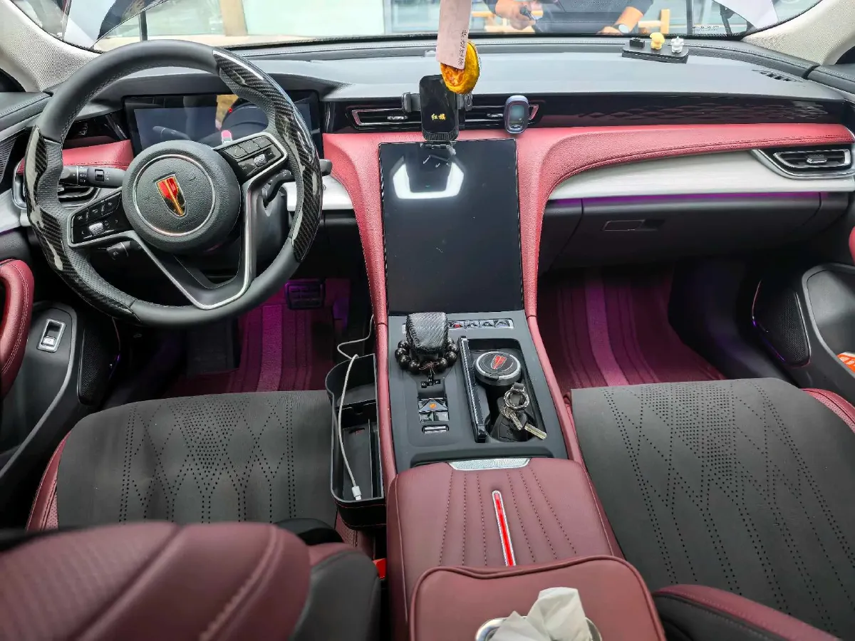 2024 HongQi H5 2.0T 224HP L4 8AT,autocango,china used car exporter,china ev exporter,chinese used car exporter,chinese used ev exporter