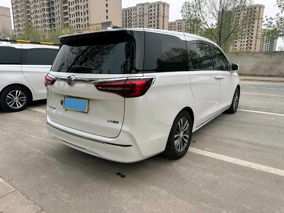 2022 Buick GL8 2.0T 237HP L4 9AT,autocango,china used car exporter,china ev exporter,chinese used car exporter,chinese used ev exporter