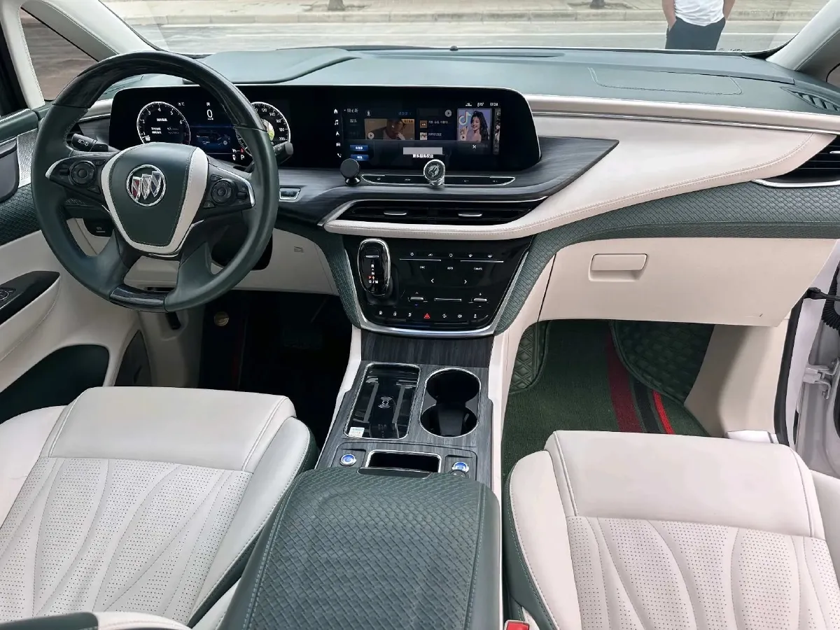 2022 Buick GL8 2.0T 237HP L4 9AT,autocango,china used car exporter,china ev exporter,chinese used car exporter,chinese used ev exporter